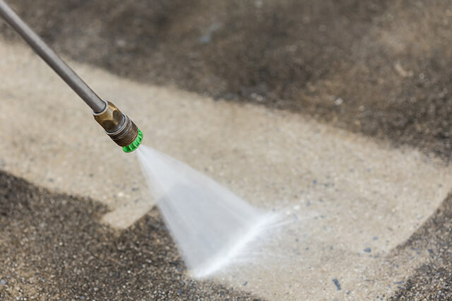 parking lot pressure washing in centennial